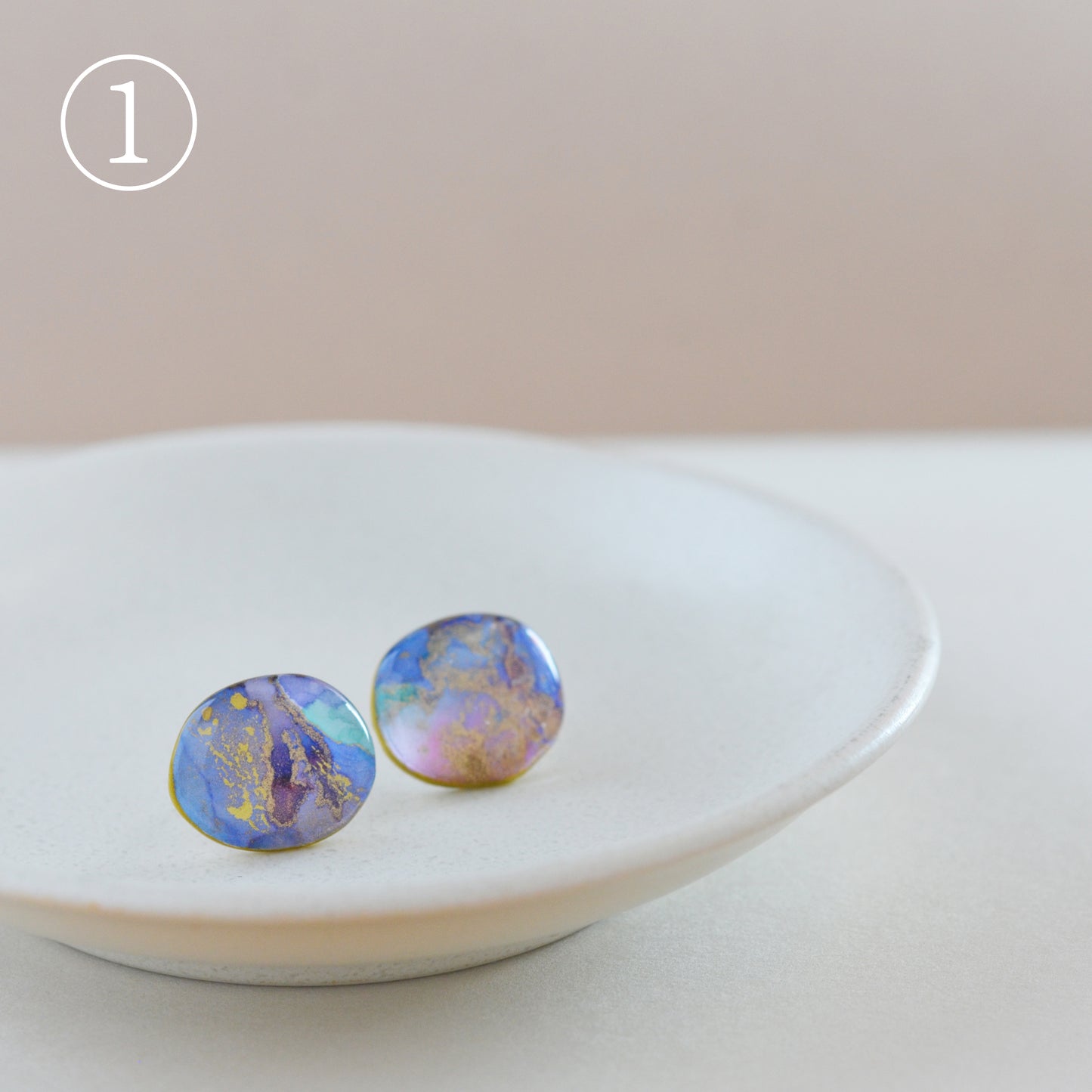 Fluid Art Stud Earrings– Echo