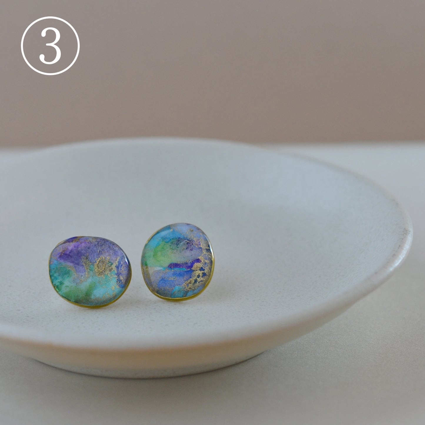 Fluid Art Stud Earrings– Echo