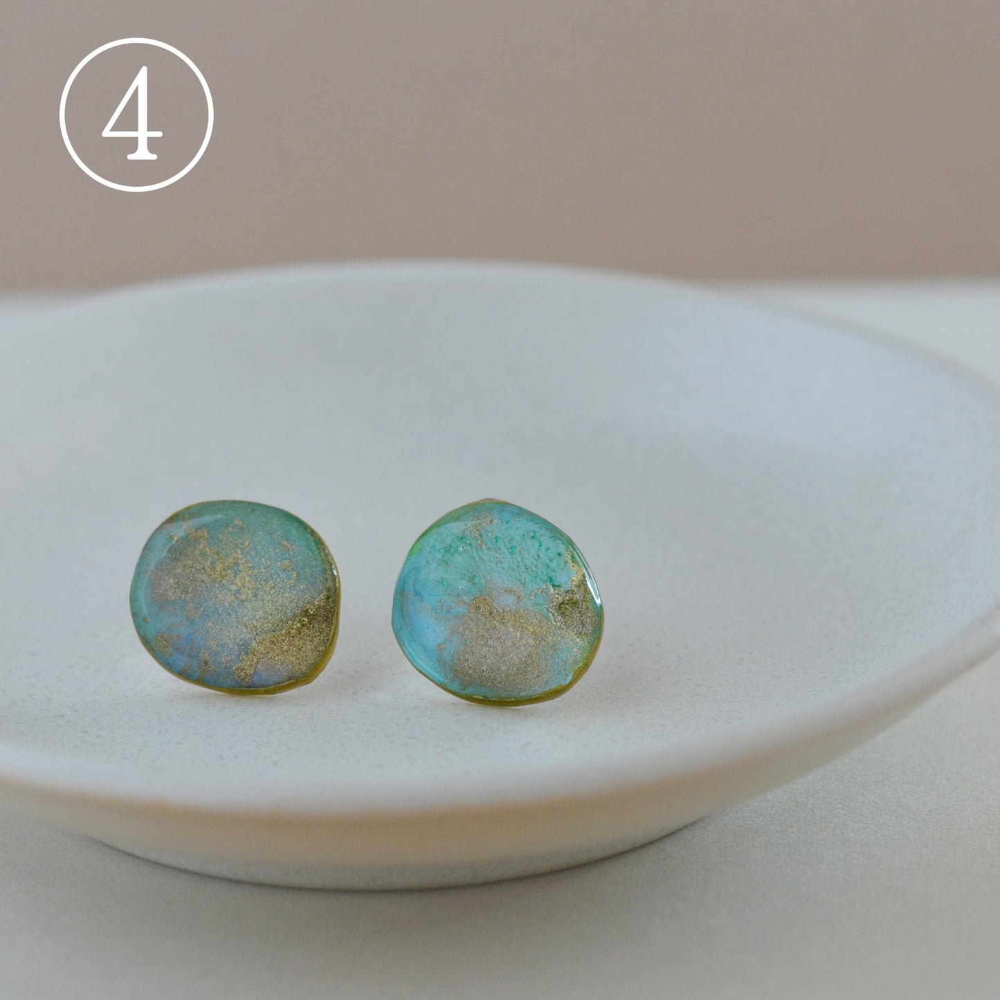 Fluid Art Stud Earrings– Echo
